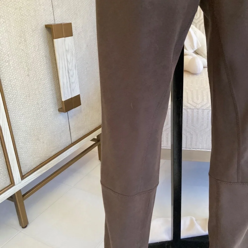 Trouser - Picture 2 of 5